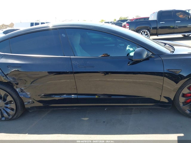 44791378 :رقم المزاد ، 5YJ3E1EC2NF138610 vin ، 2022 Tesla Model 3 Performance Dual Motor All-wheel Drive مزاد بيع