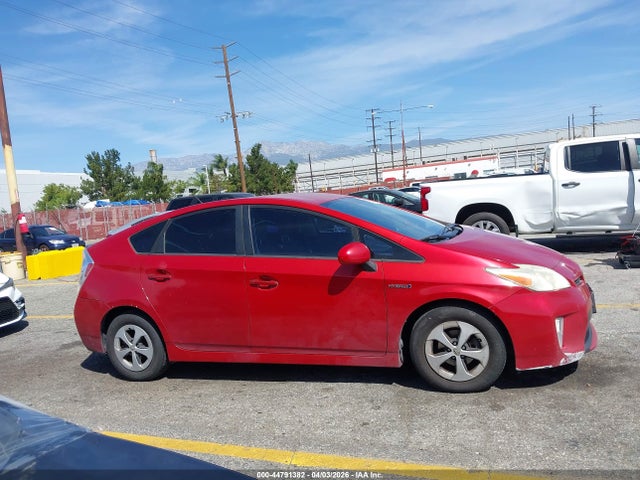Toyota Prius Two 2014 JTDKN3DU6E1741022 Image 13