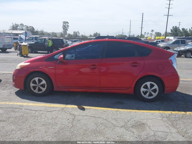 Toyota Prius Two 2014 JTDKN3DU6E1741022 Image 14