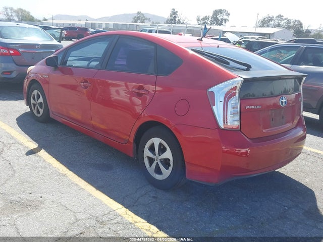 2014 TOYOTA PRIUS JTDKN3DU6E1741022 Photo 2