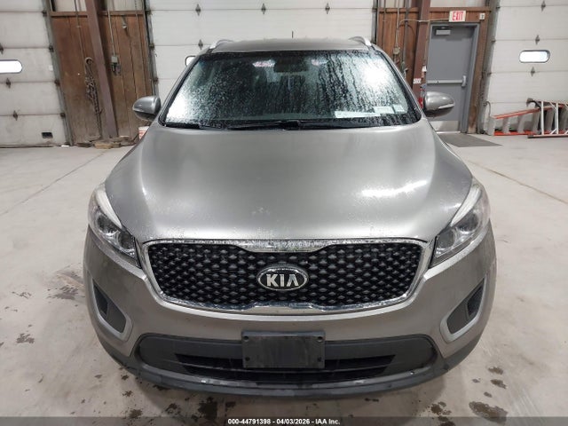 44791398 :رقم المزاد ، 5XYPGDA51JG392686 vin ، 2018 Kia Sorento 3.3l Lx مزاد بيع