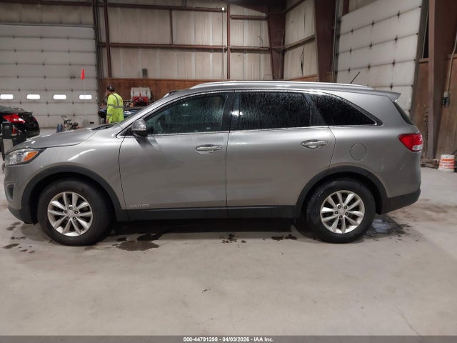 44791398 :رقم المزاد ، 5XYPGDA51JG392686 vin ، 2018 Kia Sorento 3.3l Lx مزاد بيع