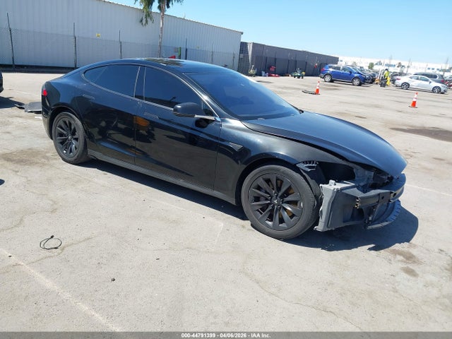 2014 Tesla Model S P85 მანქანა იყიდება აუქციონზე, vin: 5YJSA1H15EFP34795, აუქციონის ნომერი: 44791399