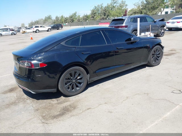 44791399 :رقم المزاد ، 5YJSA1H15EFP34795 vin ، 2014 Tesla Model S P85 مزاد بيع