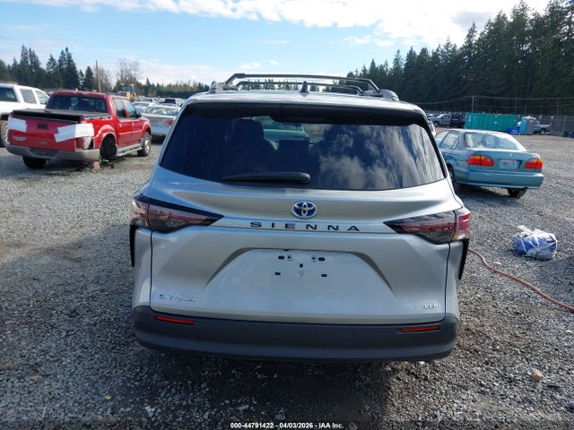 5TDJSKFC2SS195868 Toyota SIENNA XLE