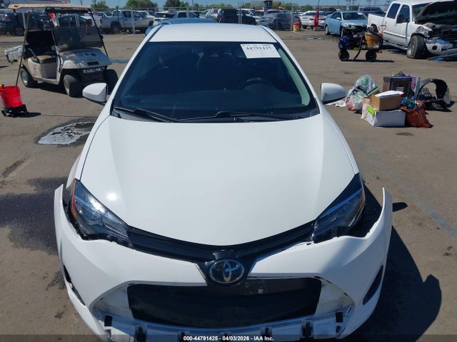 2T1BURHE3JC068236 Toyota COROLLA LE