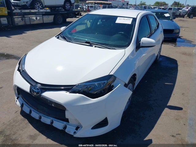2018 TOYOTA COROLLA 2T1BURHE3JC068236 Photo 1