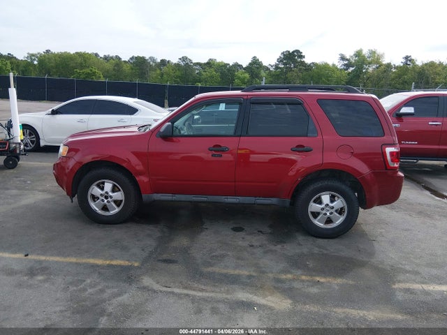44791441 :رقم المزاد ، 1FMCU0D79AKB34547 vin ، 2010 Ford Escape Xlt مزاد بيع