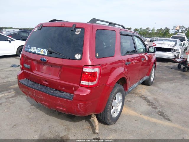 44791441 :رقم المزاد ، 1FMCU0D79AKB34547 vin ، 2010 Ford Escape Xlt مزاد بيع