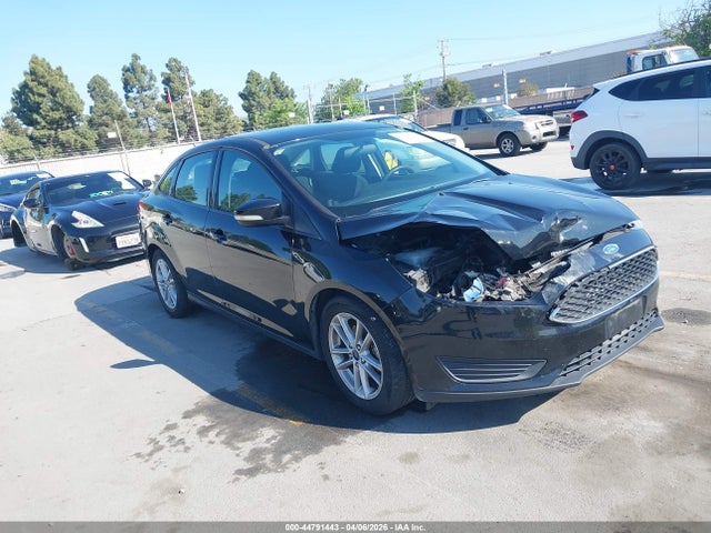 Ford FOCUS SE 2017 1FADP3F2XHL315816 zdjęcie główne