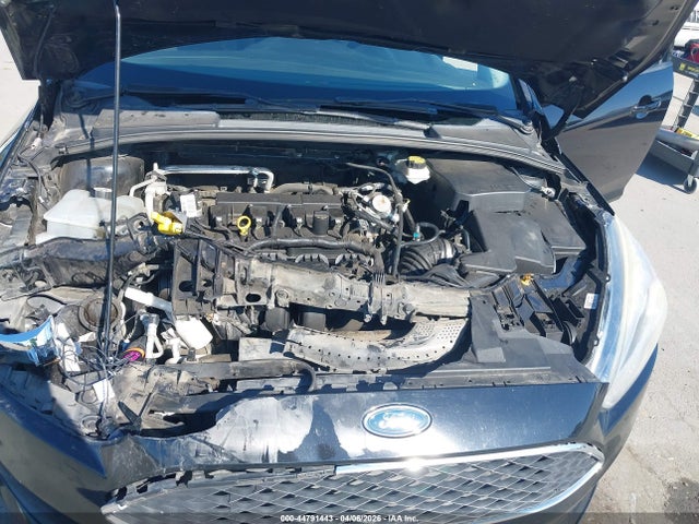 Ford FOCUS SE 2017 1FADP3F2XHL315816 Image 10