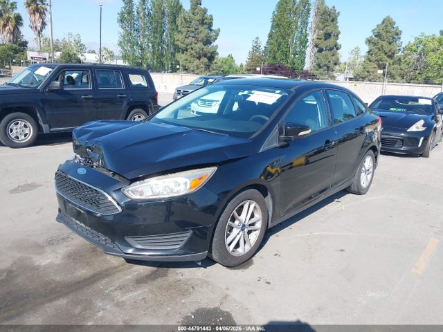 Ford FOCUS SE 2017 1FADP3F2XHL315816 Image 2