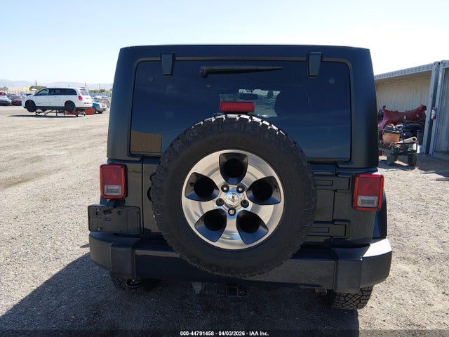 44791458 :رقم المزاد ، 1C4BJWEG3GL239615 vin ، 2016 Jeep Wrangler Unlimited Sahara مزاد بيع