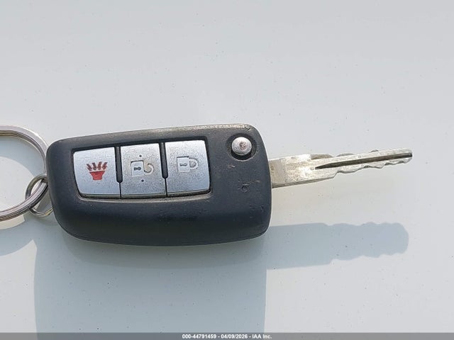 JN8AT2MTXHW143465 Nissan ROGUE S