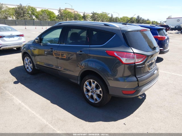 44791497 :رقم المزاد ، 1FMCU9JX0GUC72497 vin ، 2016 Ford Escape Titanium مزاد بيع