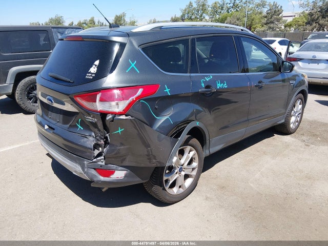 44791497 :رقم المزاد ، 1FMCU9JX0GUC72497 vin ، 2016 Ford Escape Titanium مزاد بيع