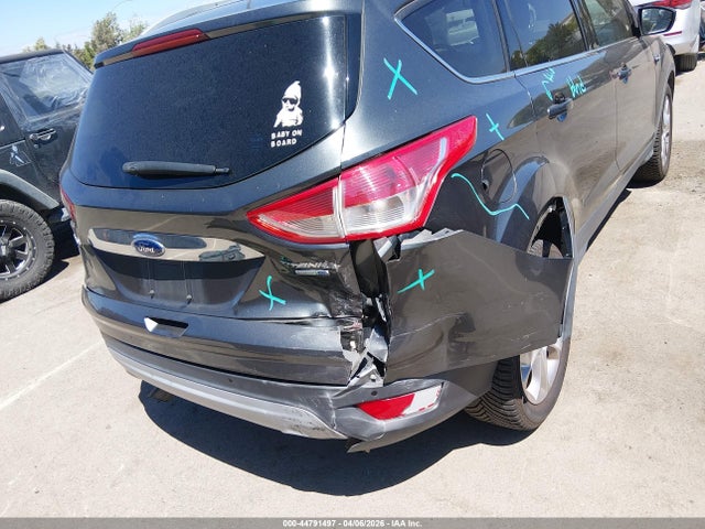 44791497 :رقم المزاد ، 1FMCU9JX0GUC72497 vin ، 2016 Ford Escape Titanium مزاد بيع