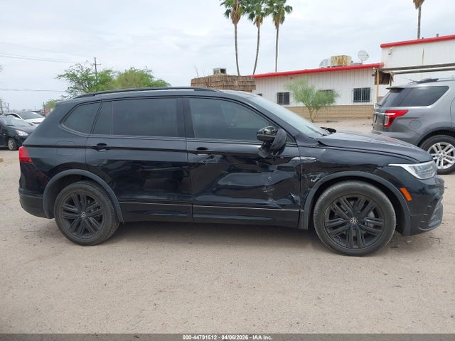 3VVCB7AX4NM140554 Volkswagen Tiguan 2.0t Se R-line Black