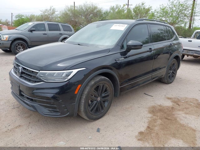 3VVCB7AX4NM140554 Volkswagen Tiguan 2.0t Se R-line Black