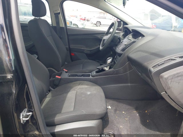 Ford FOCUS S 2017 1FADP3E26HL348216 Image 5