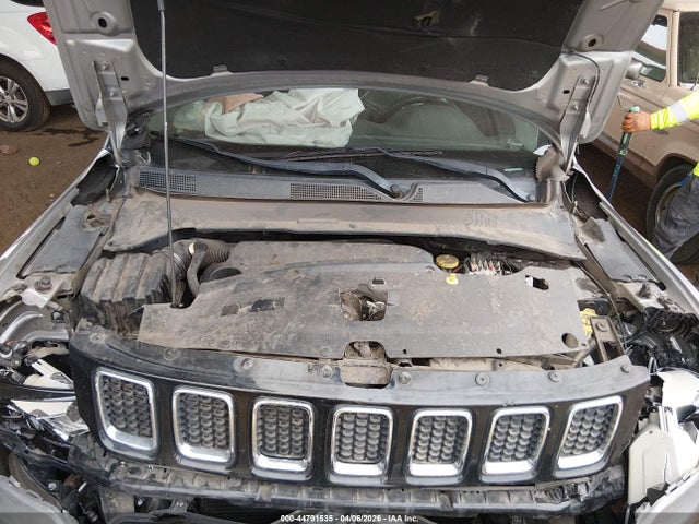 3C4NJCBB1HT671081 Jeep New Compass Latitude Fwd