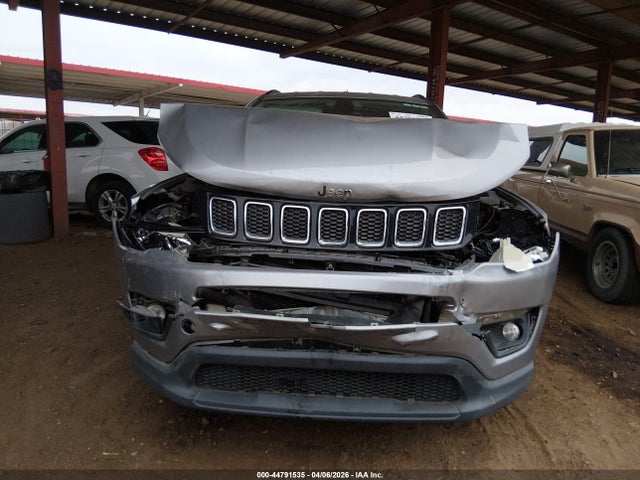 3C4NJCBB1HT671081 Jeep New Compass Latitude Fwd