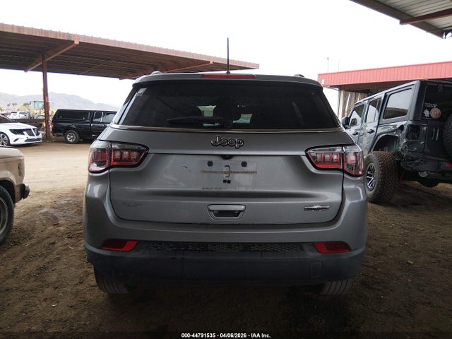 3C4NJCBB1HT671081 Jeep New Compass Latitude Fwd
