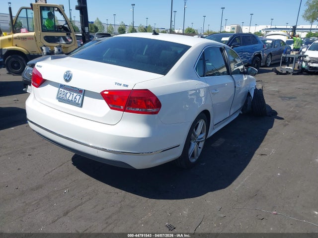 1VWBV7A3XFC101823 Volkswagen Passat 2.0l Tdi Se