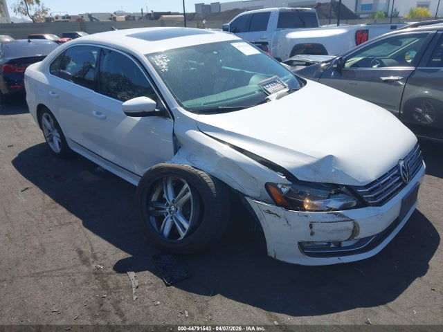1VWBV7A3XFC101823 Volkswagen Passat 2.0l Tdi Se