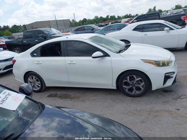 Продаж на аукціоні авто 2019 Kia Forte Lxs, vin: 3KPF24AD0KE077622, номер лоту: 44791549