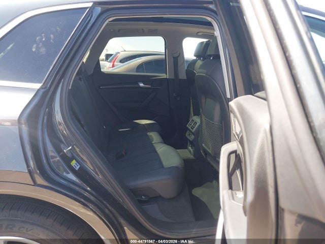 WA1BNAFY6J2170926 Audi Q5 2.0t Premium/2.0t Tech Premium