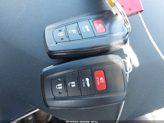 2021 Toyota Corolla Hybrid Le მანქანა იყიდება აუქციონზე, vin: JTDEAMDE5MJ034550, აუქციონის ნომერი: 44791572