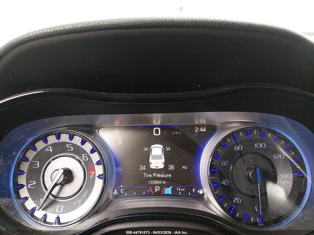 2015 Chrysler 300 300s მანქანა იყიდება აუქციონზე, vin: 2C3CCAGGXFH808717, აუქციონის ნომერი: 44791573