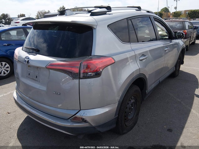2T3WFREV4GW250817 Toyota Rav4 Xle
