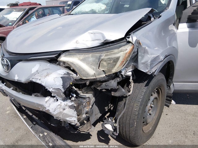 2T3WFREV4GW250817 Toyota Rav4 Xle
