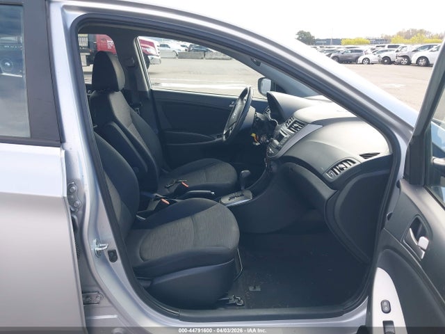KMHCT5AE6HU299750 Hyundai ACCENT SE