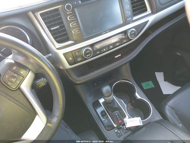Aukcja sprzedaży 2015 Toyota Highlander Xle V6, vin: 5TDKKRFH7FS055474, numer aukcji: 44791612