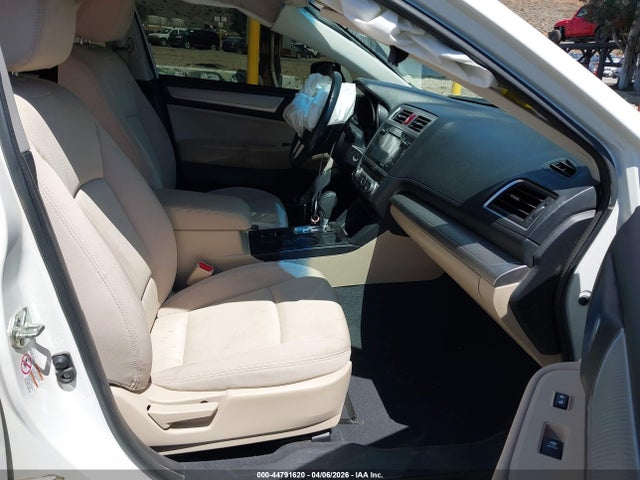 44791620 :رقم المزاد ، 4S3BNAC69H3015798 vin ، 2017 Subaru Legacy 2.5i Premium مزاد بيع
