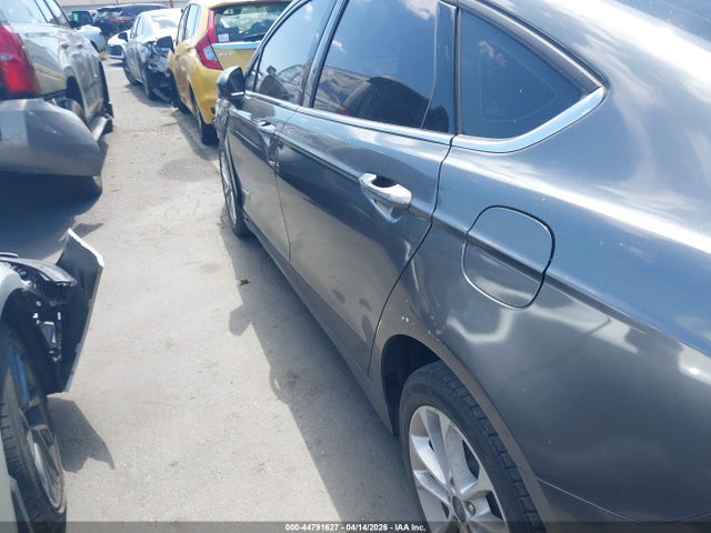 Aukcja sprzedaży 2019 Ford Fusion Hybrid Se, vin: 3FA6P0LU9KR268784, numer aukcji: 44791627