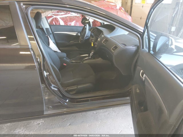 44791630 :رقم المزاد ، 2HGFB2F86DH555647 vin ، 2013 Honda Civic Ex مزاد بيع