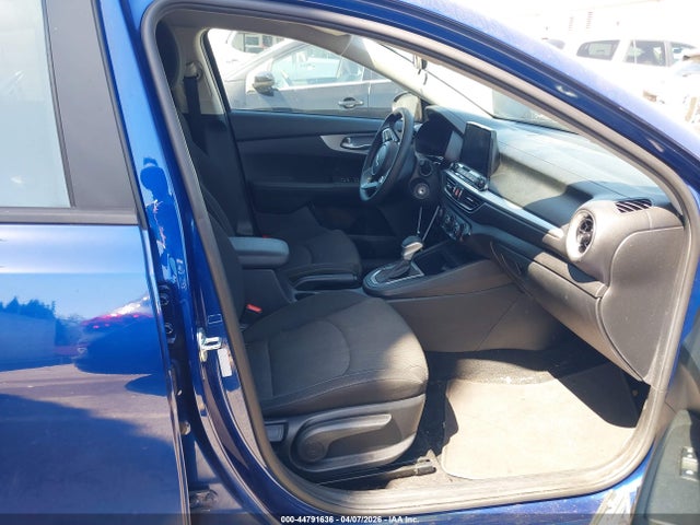 2022 Kia Forte Lxs მანქანა იყიდება აუქციონზე, vin: 3KPF24AD9NE497612, აუქციონის ნომერი: 44791636