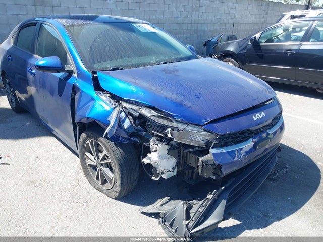 2022 Kia Forte Lxs მანქანა იყიდება აუქციონზე, vin: 3KPF24AD9NE497612, აუქციონის ნომერი: 44791636