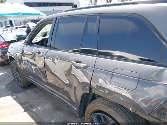 44791641 :رقم المزاد ، 1C4RJYB63R8611739 vin ، 2024 Jeep Grand Cherokee 4xe Anniversary Edition مزاد بيع