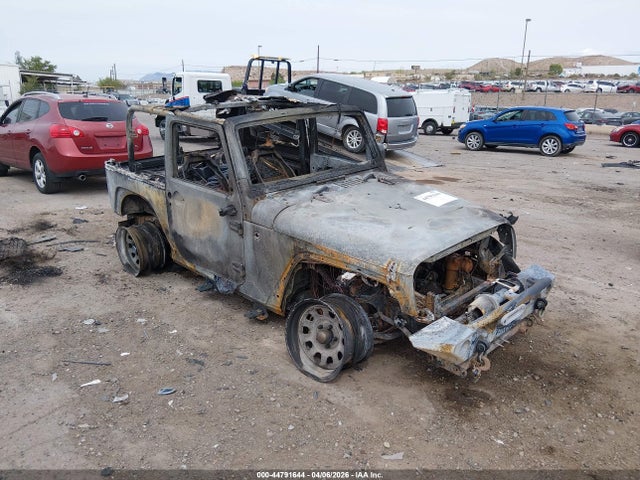 44791644 :رقم المزاد ، 1J4AA5D18AL222541 vin ، 2010 Jeep Wrangler Sahara مزاد بيع
