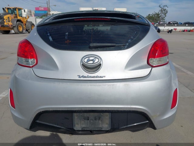 Aukcja sprzedaży 2013 Hyundai Veloster Base W/black, vin: KMHTC6AD6DU114345, numer aukcji: 44791653