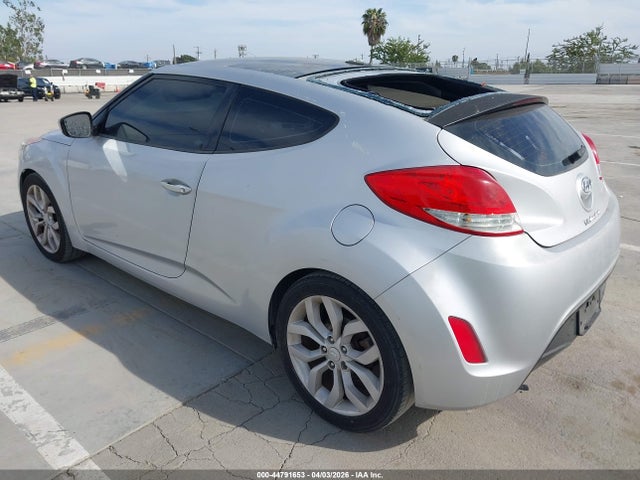 Aukcja sprzedaży 2013 Hyundai Veloster Base W/black, vin: KMHTC6AD6DU114345, numer aukcji: 44791653