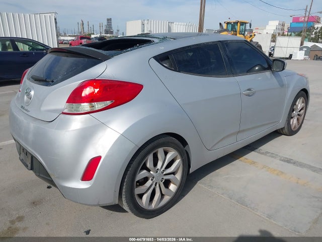 Aukcja sprzedaży 2013 Hyundai Veloster Base W/black, vin: KMHTC6AD6DU114345, numer aukcji: 44791653