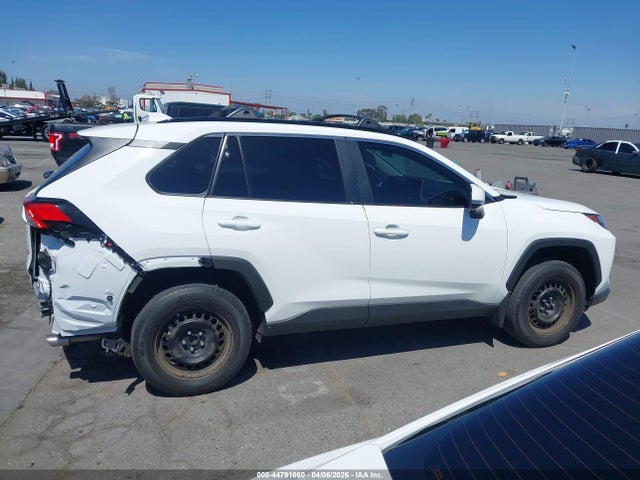 2T3W1RFV3SW380285 Toyota Rav4 Xle