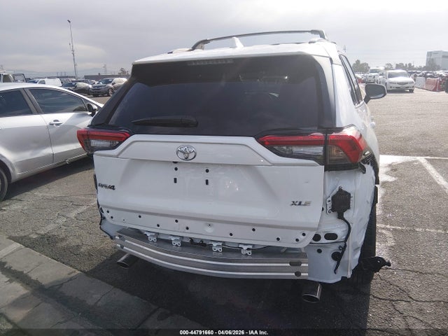 2T3W1RFV3SW380285 Toyota Rav4 Xle