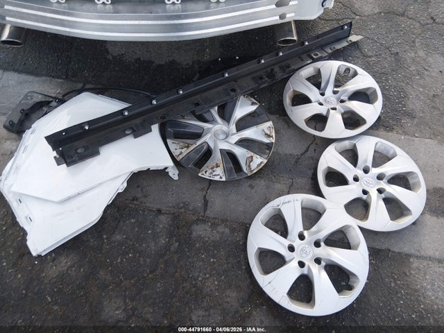 2T3W1RFV3SW380285 Toyota Rav4 Xle